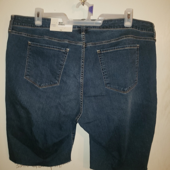 Dark Rinse Bermuda shorts 22 - Picture 2 of 4